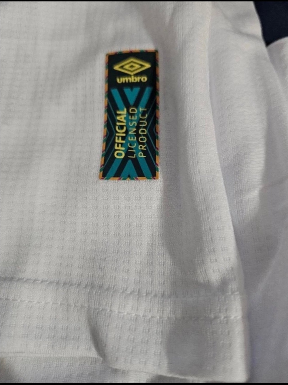 Umbro National Team Guatemala White & Light Blue Long Sleeve Jersey - Picture 4 of 5